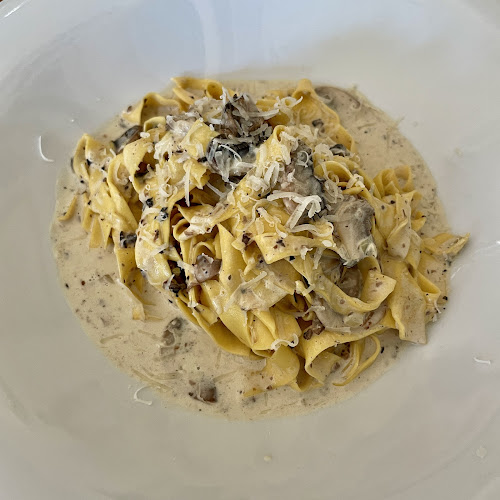 Comentarii opinii despre Hug Restaurant