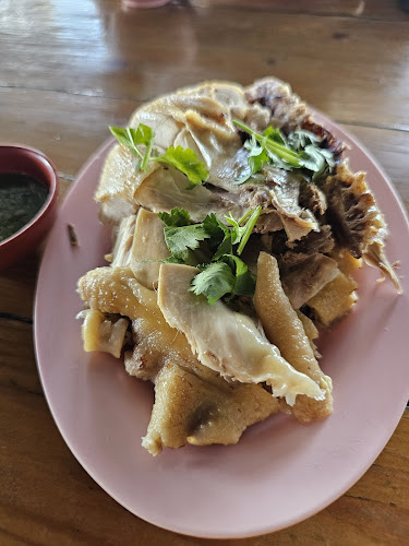 เจ้ก้อย ไก่หุบบอนแหลมฉบัง - อำเภอศรีราชา