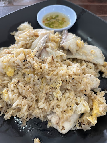 รัานก๋วยเตี๋ยวปลาอภิชน