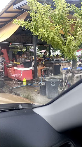 ตะแคงเรือ เตี๋ยวเรืออยุธยา - การบริการอาหารและที่พัก