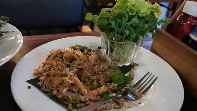 Opinii despre HANZA BAR & BISTRO în อำเภอบางละมุง - การบริการอาหารและที่พัก