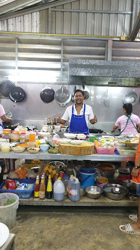 น้องวิน ข้าวต้มโต้รุ่ง เกาะสมุย - การบริการอาหารและที่พัก