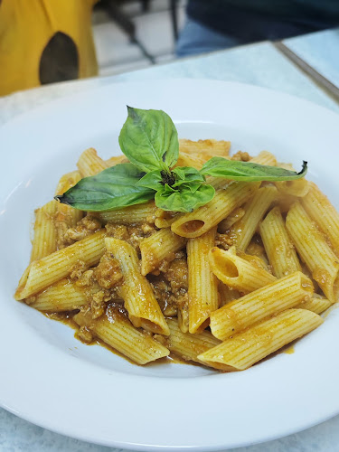 Spaghetti & C - การบริการอาหารและที่พัก