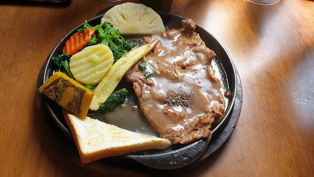 Opinii despre ร้านอาหารสโนว์ไวท์นครปฐม în อำเภอเมืองนครปฐม - การบริการอาหารและที่พัก