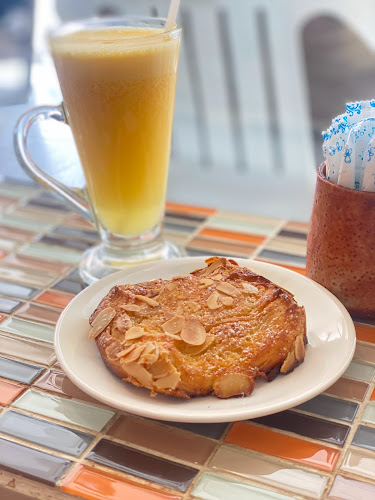 Comentarii opinii despre Cafe Lavazza Lukkan Mansion