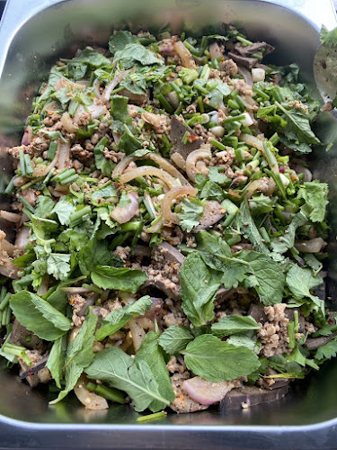 Opinii despre ข้าวแกงแม่รำพึง พัทยา เขาพระตำหนัก ซ.5 în อำเภอบางละมุง - การบริการอาหารและที่พัก