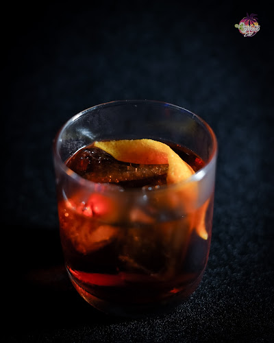 Mojitobar Patong Phuket - การบริการอาหารและที่พัก