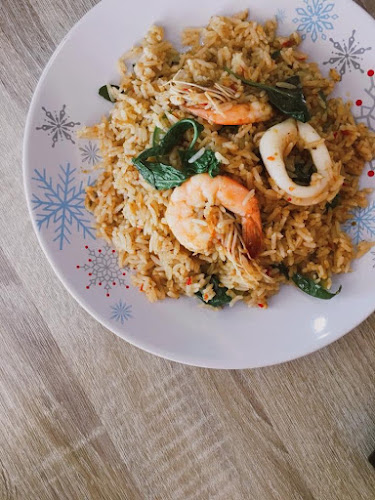 ครัวเดียวกัน จานเดียว - การบริการอาหารและที่พัก