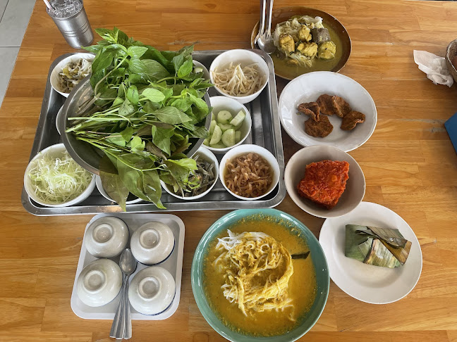 Comentarii opinii despre ขนมจีนสะพานหิน