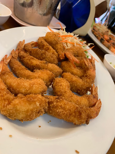 Sam Chor Restaurant - การบริการอาหารและที่พัก