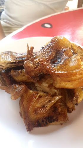 ร้านราณีไก่ย่างพังโคน - การบริการอาหารและที่พัก