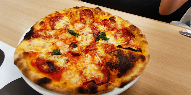 สกูซี่ Wood-Fired Pizza เซ็นทรัลแจ้งวัฒนะ