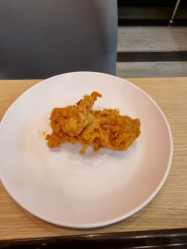 99,1 เซ็นทรัลขอนแก่น ชั้น G ถ. มิตรภาพ อำเภอเมืองขอนแก่น ขอนแก่น 40000