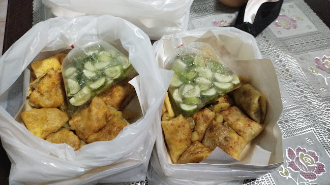 Comentarii opinii despre อาหาร อิสลาม เบอร์เกอร์ ชา โรตี อาหารตามสั่ง ฮาลาล HaLal by LE'BUNG