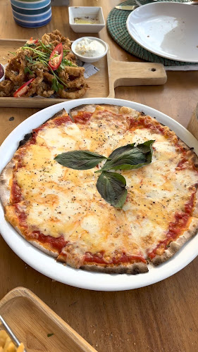 Opinii despre Catch Beach Club în อำเภอถลาง - การบริการอาหารและที่พัก