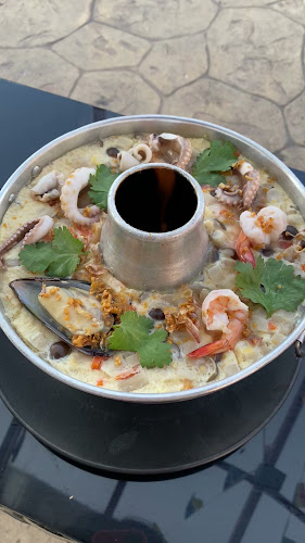 Bottoms Up Bar & Restaurant