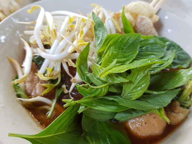 Opinii despre ร้านลำไย คาเฟ่ (LAMYAI CAFE') în อำเภอเมืองนครปฐม - การบริการอาหารและที่พัก