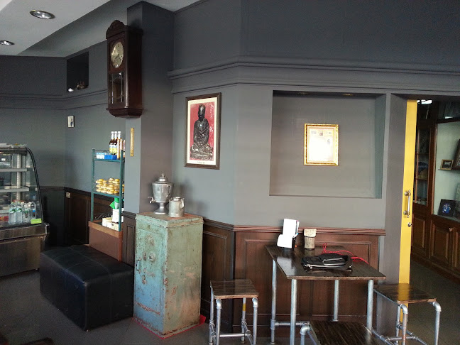 Comentarii opinii despre Little Cafe 69