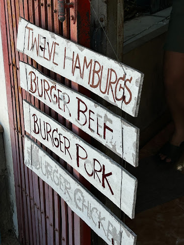 Twleve hamburgs - อำเภอเมืองนครสวรรค์