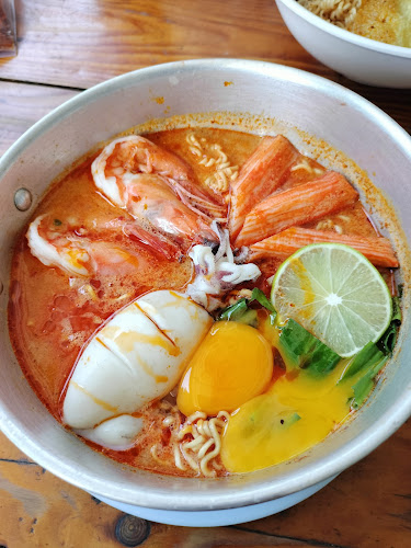 Opinii despre กะเพราข้าวมัน în อำเภอบางละมุง - การบริการอาหารและที่พัก