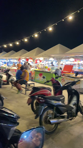 คนเดินหน้า มอ - การบริการอาหารและที่พัก