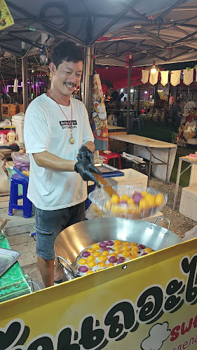 ตลาด street food on the beach ซอยจอมเทียน 16 - อำเภอบางละมุง