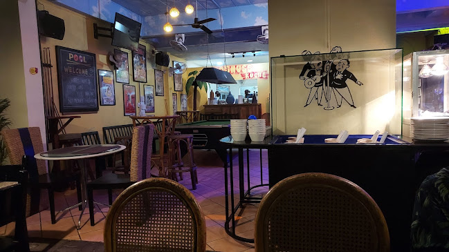 โคโคสนุส - การบริการอาหารและที่พัก