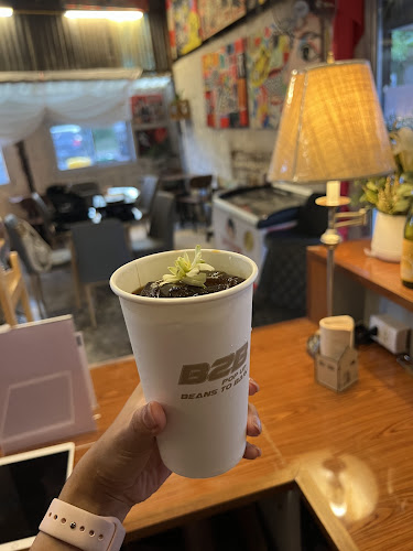 Opinii despre B2B Pop Up Cafe บีทูบี คาเฟ 🐳 în อำเภอเมืองภูเก็ต - การบริการอาหารและที่พัก