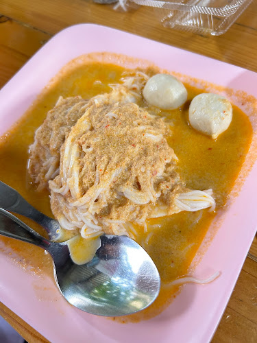 ก๋วยเตี๋ยว เรือไทย คลอง2 - การบริการอาหารและที่พัก
