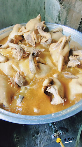 ไก่ต้มน้ำปลากาญจนา