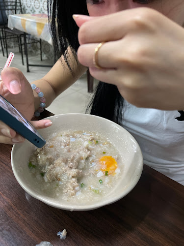 ข้าวต้มตี๋เล็ก เขารัง - อำเภอเมืองภูเก็ต