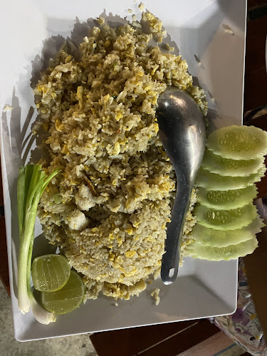 ข้าวต้มโชคอนันต์ (KhaotomChokarnan) - การบริการอาหารและที่พัก