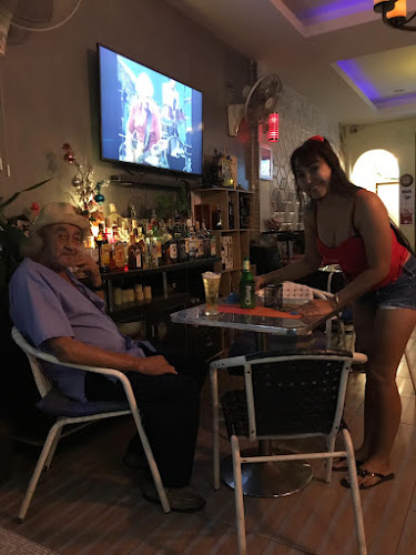 The corner bar - อำเภอบางละมุง