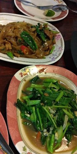 Opinii despre ร้านNumber.6 patong în อำเภอกะทู้ - การบริการอาหารและที่พัก