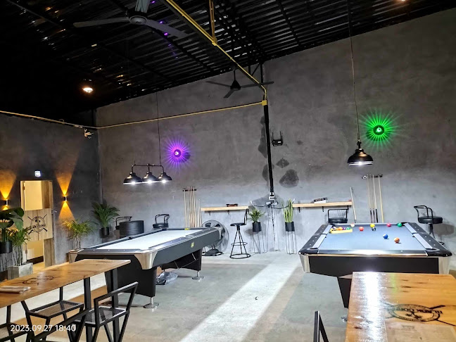 Black Corner - การบริการอาหารและที่พัก