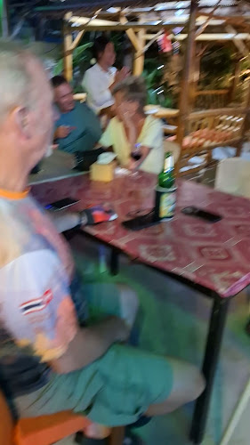 CBD CANABIS BAR Deli - การบริการอาหารและที่พัก