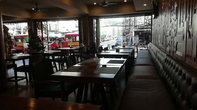 Louis Kitchen Restaurant