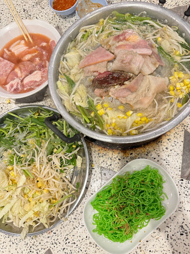 Opinii despre จอยเนื้อย่าง โดยนางอมร แซ่ลี้ în อำเภอเมืองอุบลราชธานี - การบริการอาหารและที่พัก