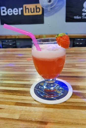 Opinii despre BAR Entertainment place LUCKY JACK în อำเภอเมืองภูเก็ต - การบริการอาหารและที่พัก