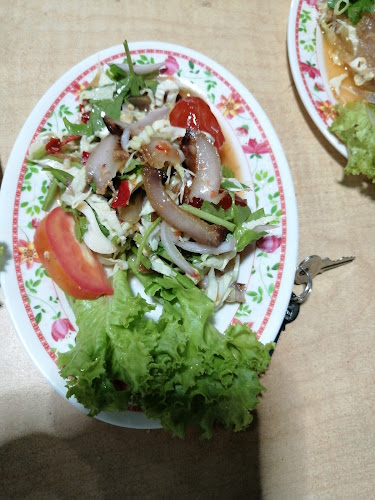 อีสานย่างเนย - การบริการอาหารและที่พัก