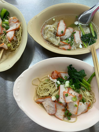 Comentarii opinii despre ร้านบะหมี่สวนหมาก