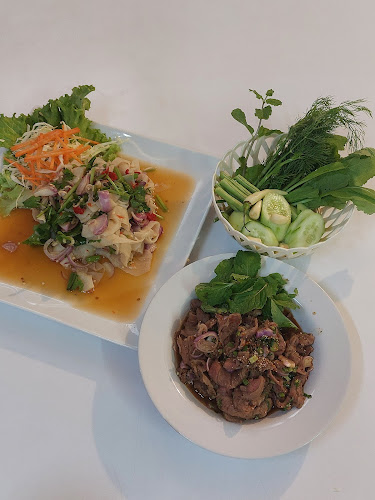 ร้านอาหารบ้านกาแซว - การบริการอาหารและที่พัก