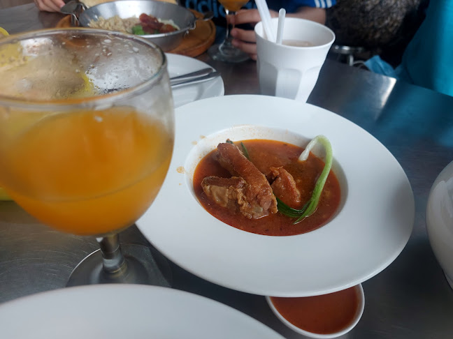 มอร์นิ่งอุบลฯ - การบริการอาหารและที่พัก