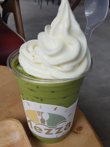 Mezza cafe - การบริการอาหารและที่พัก