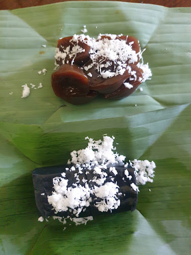 จี้อุ่น ขนมโบราณภูเก็ต - การบริการอาหารและที่พัก