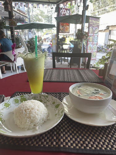 Pit Thai Food พิศไทยฟู๊ด - การบริการอาหารและที่พัก