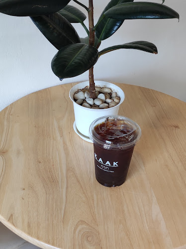 ก า ก กาแฟ - การบริการอาหารและที่พัก