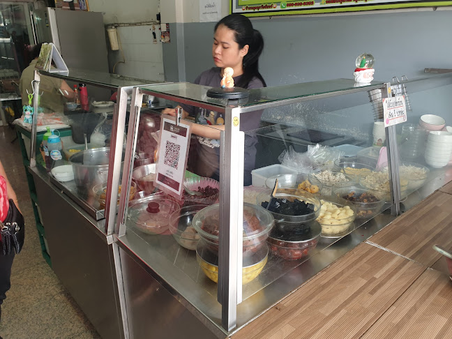 เจ๊ เนี้ยว บัวเกี้ย เจ้าเก่า นครสวรรค์ - อำเภอเมืองนครสวรรค์