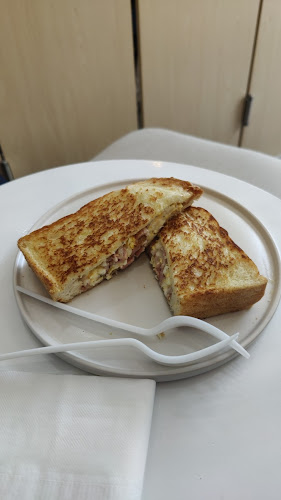 MOVE ON Coffee House - การบริการอาหารและที่พัก