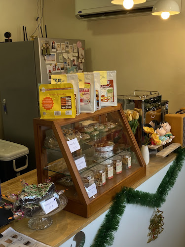 หลังที่ 2 ขวามือ 136/10 เข้าหมู่บ้านโกลเด้นท์ทาวน์ ถึงหน้าป้อมยามเลี้ยวซ้าย ร้านอยู่ ตำบล บางรักพัฒนา อำเภอบางบัวทอง นนทบุรี 11110